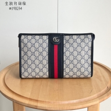 Gucci Clutch Bags